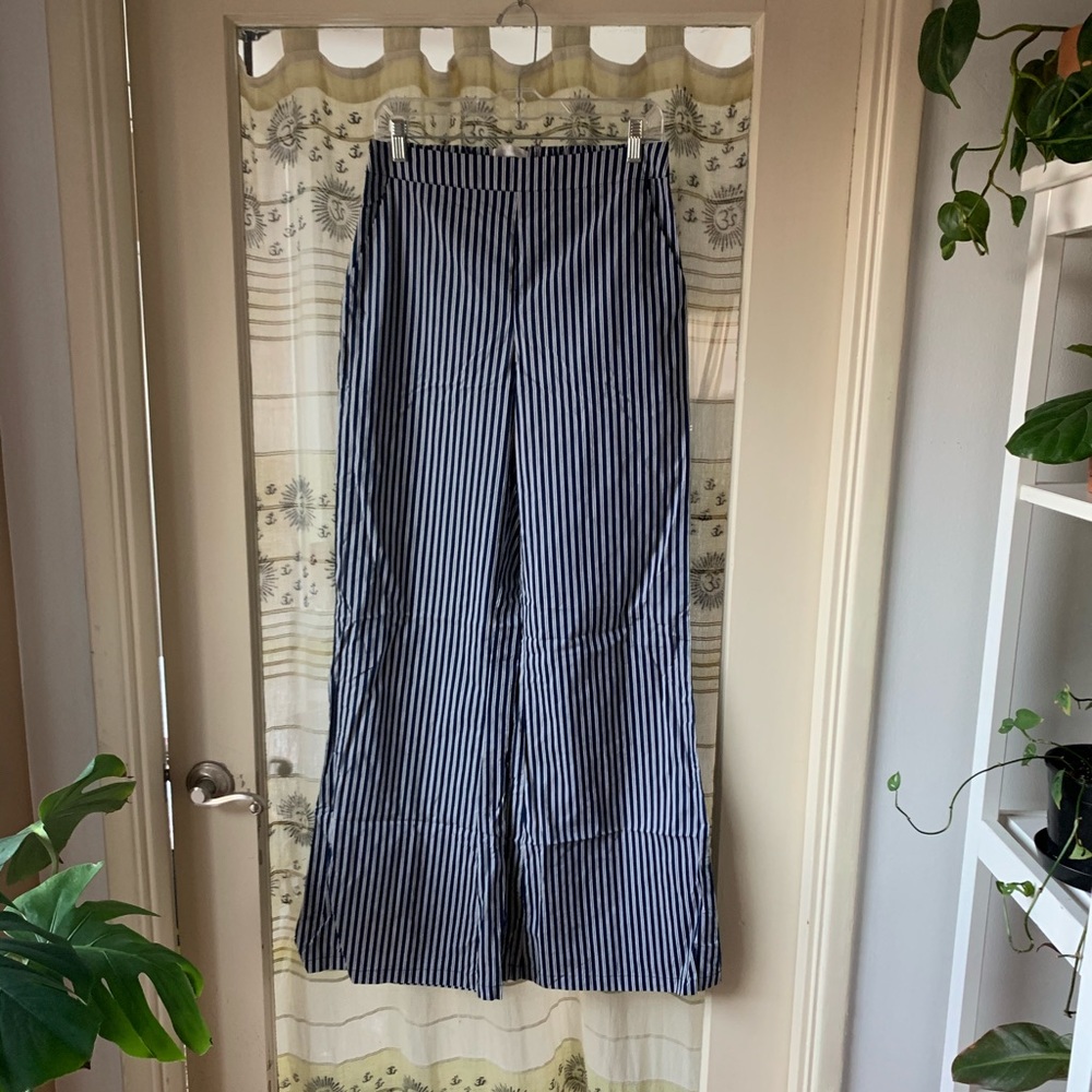 Wide leg pants